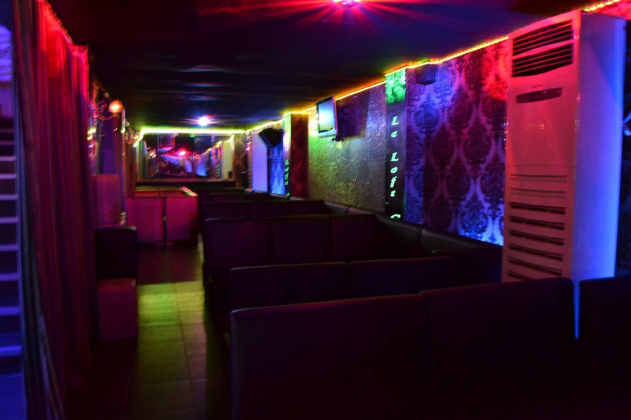 Meumi Palace Yaounde Bagian luar foto