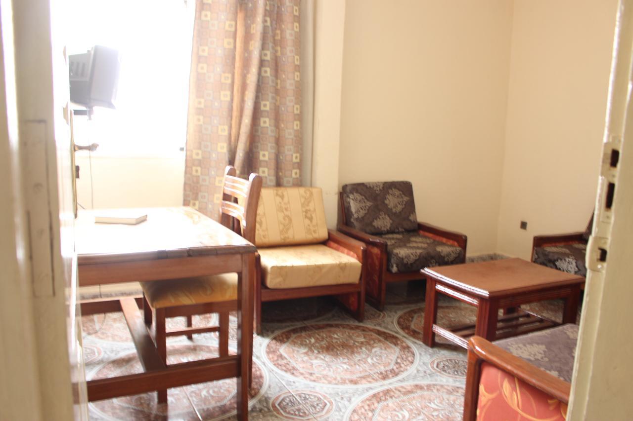 Meumi Palace Yaounde Bagian luar foto